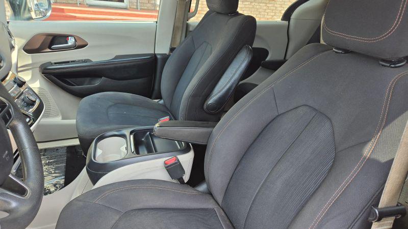 2017 Chrysler Pacifica Touring Plus