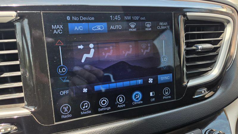 2017 Chrysler Pacifica Touring Plus