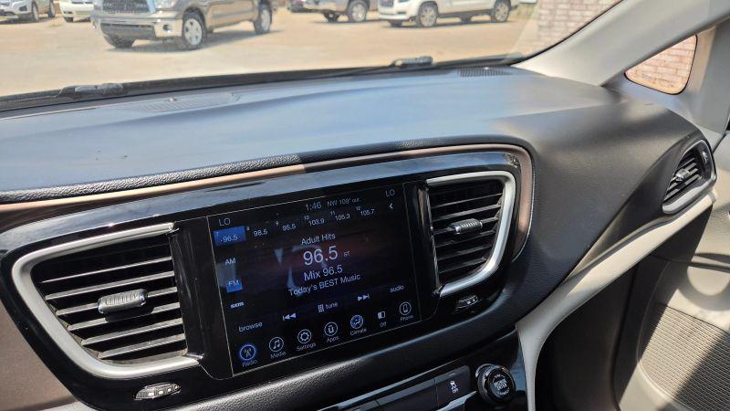 2017 Chrysler Pacifica Touring Plus