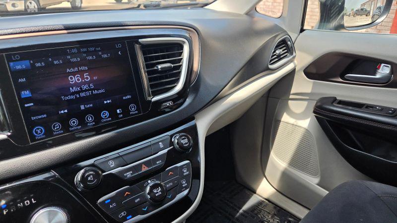 2017 Chrysler Pacifica Touring Plus