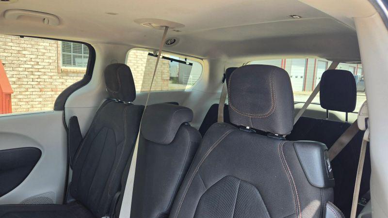 2017 Chrysler Pacifica Touring Plus