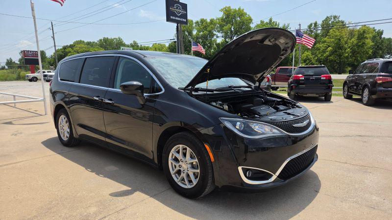 2017 Chrysler Pacifica Touring Plus