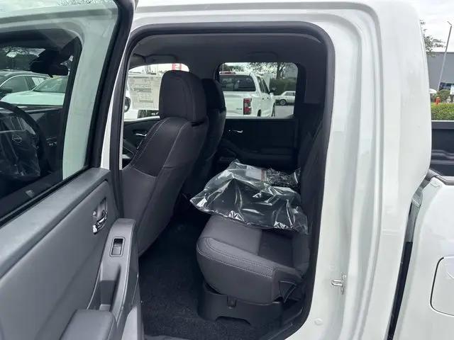 2026 Nissan Frontier Crew Cab SV 4x4