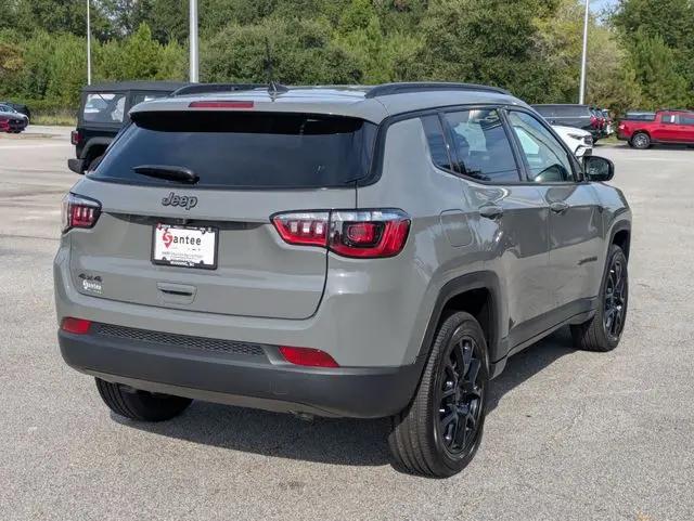 2026 Jeep Compass Latitude Altitude