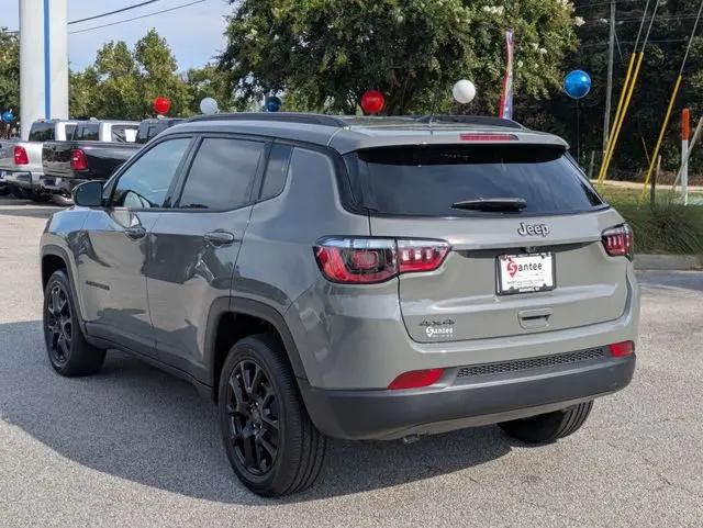 2026 Jeep Compass Latitude Altitude