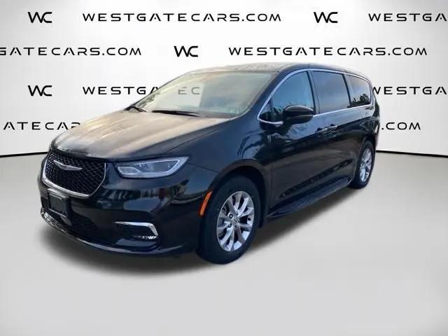 2023 Chrysler Pacifica Touring L AWD for sale in Burgaw, NC