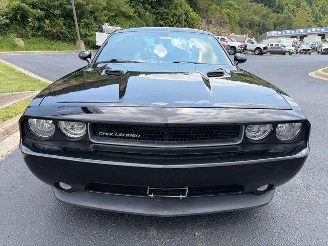 2014 Dodge Challenger SXT Plus