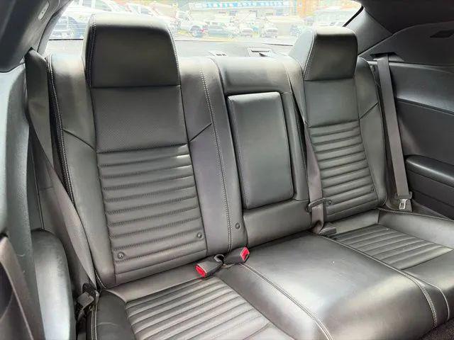 2014 Dodge Challenger SXT Plus