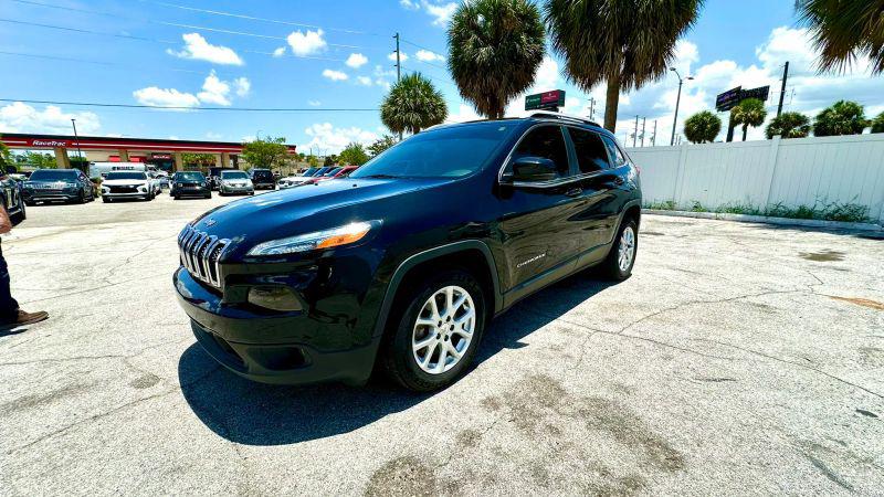 2018 Jeep Cherokee Latitude Plus FWD for sale in Orlando, FL