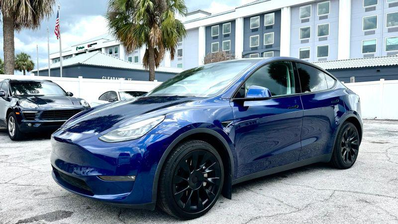 2021 Tesla Model Y Standard Range Rear-Wheel Drive