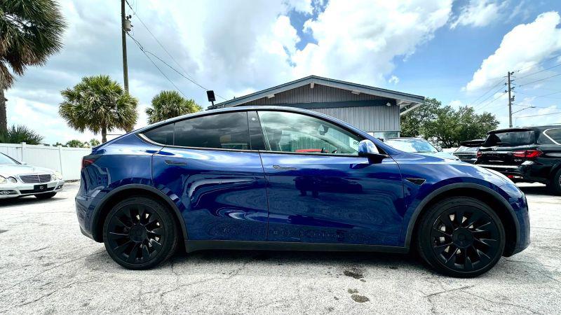 2021 Tesla Model Y Standard Range Rear-Wheel Drive