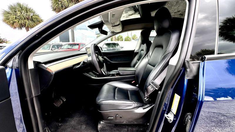 2021 Tesla Model Y Standard Range Rear-Wheel Drive