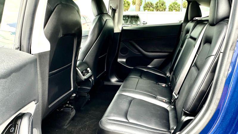 2021 Tesla Model Y Standard Range Rear-Wheel Drive
