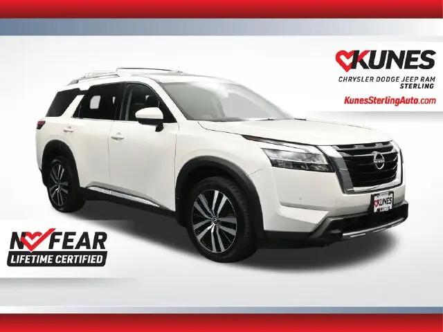 2024 Nissan Pathfinder Platinum 4WD for sale in Sterling, IL