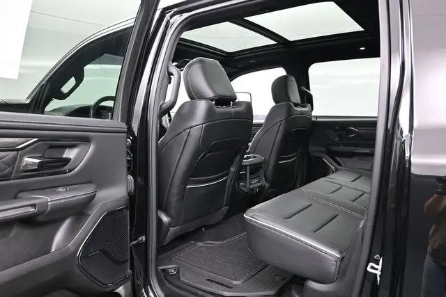 2025 Ram 1500 Limited Crew Cab 4x4 57 Box