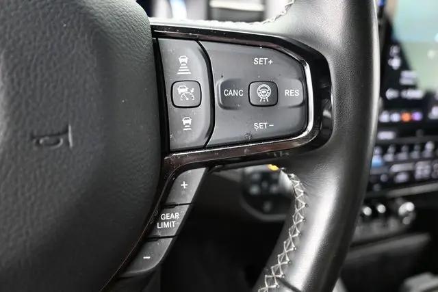 2025 Ram 1500 Limited Crew Cab 4x4 57 Box