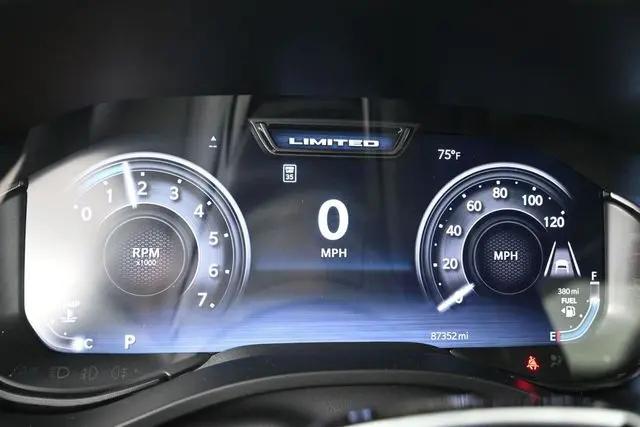2025 Ram 1500 Limited Crew Cab 4x4 57 Box