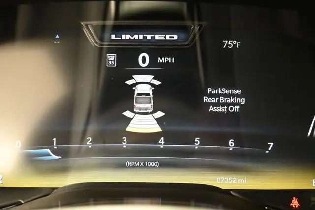 2025 Ram 1500 Limited Crew Cab 4x4 57 Box