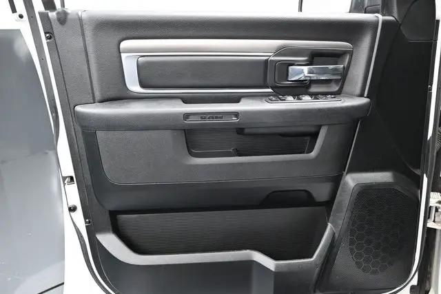 2024 Ram 1500 Classic Warlock Crew Cab 4x4 57 Box