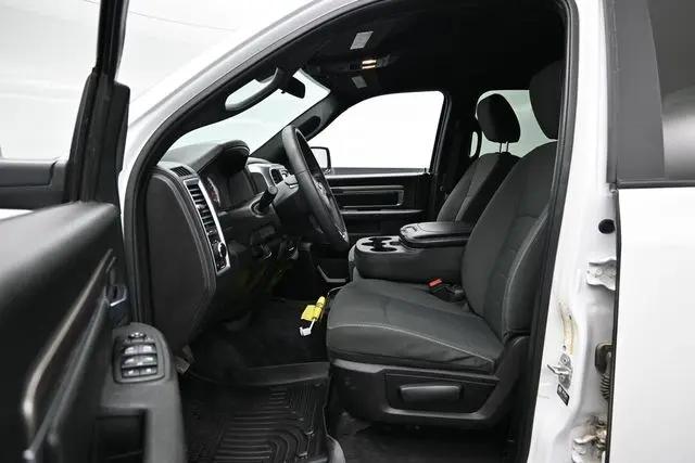 2024 Ram 1500 Classic Warlock Crew Cab 4x4 57 Box