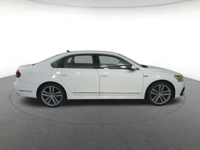 2017 Volkswagen Passat 1.8T R-Line
