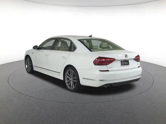 2017 Volkswagen Passat 1.8T R-Line