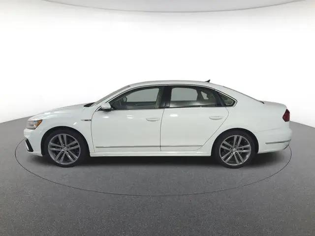 2017 Volkswagen Passat 1.8T R-Line