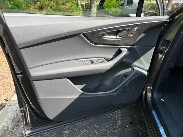 2026 Audi Q7 Premium 45 TFSI quattro tiptronic