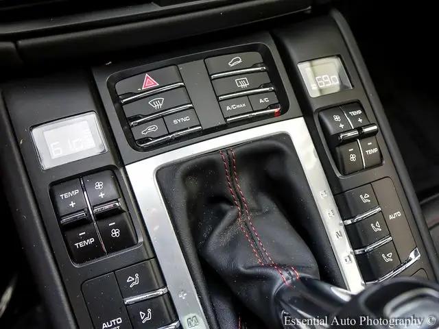 2021 Porsche Macan S