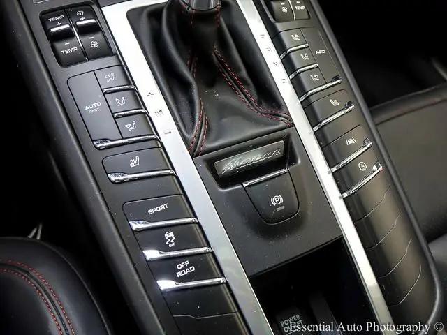 2021 Porsche Macan S