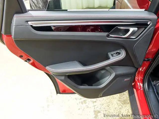 2021 Porsche Macan S