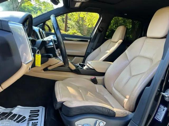 2016 Porsche Cayenne Cayenne