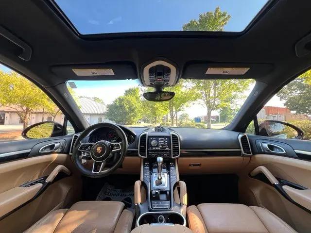2016 Porsche Cayenne Cayenne