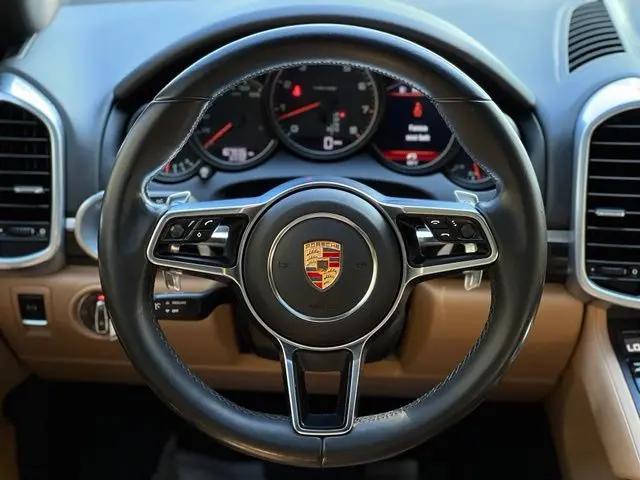 2016 Porsche Cayenne Cayenne