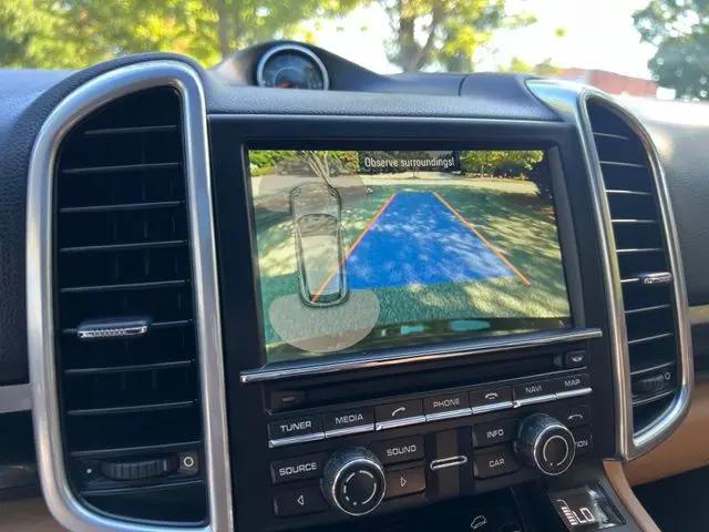 2016 Porsche Cayenne Cayenne