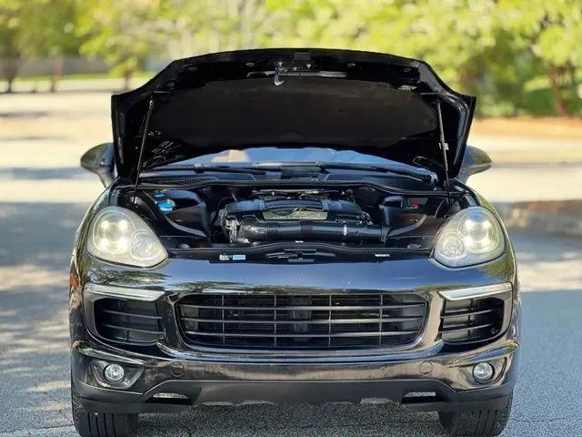 2016 Porsche Cayenne Cayenne