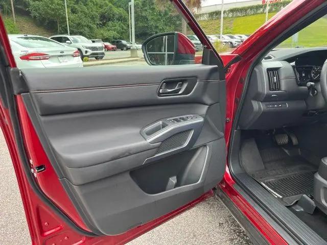 2025 Nissan Pathfinder Rock Creek 4WD