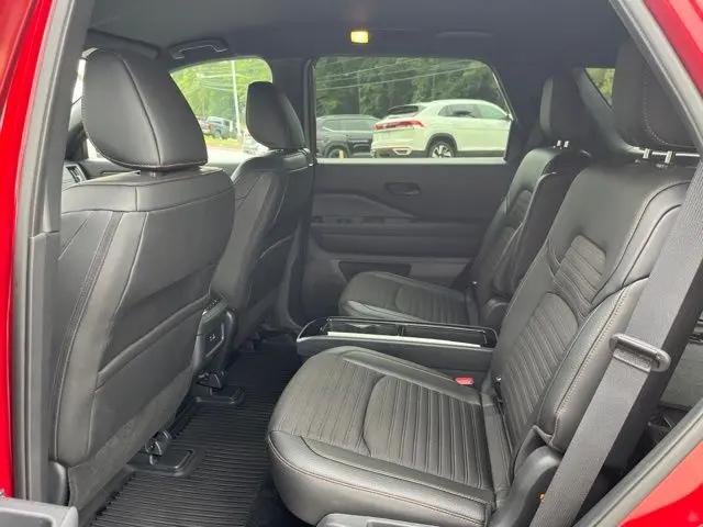 2025 Nissan Pathfinder Rock Creek 4WD