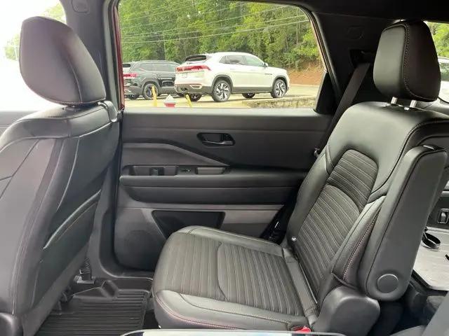 2025 Nissan Pathfinder Rock Creek 4WD