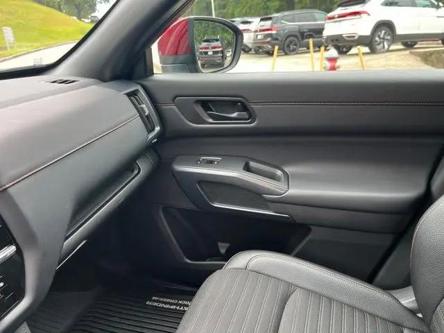 2025 Nissan Pathfinder Rock Creek 4WD