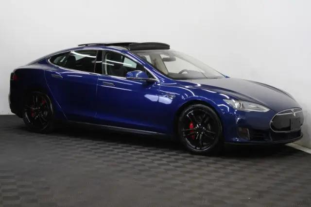 2015 Tesla Model S 70D