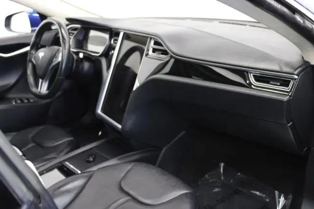 2015 Tesla Model S 70D