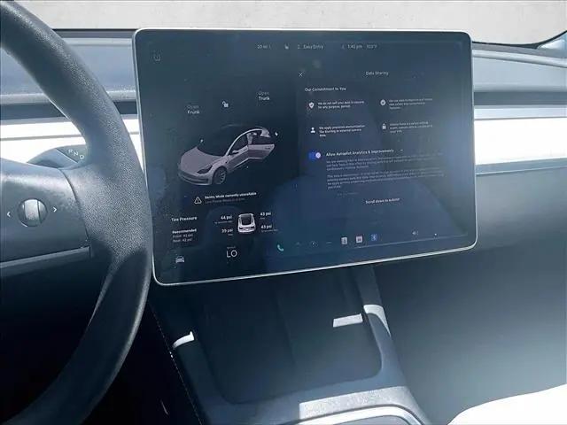 2021 Tesla Model 3 Standard Range Plus Rear-Wheel Drive