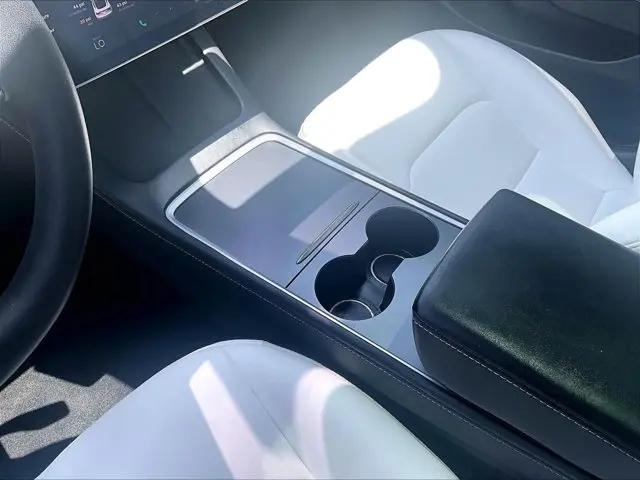 2021 Tesla Model 3 Standard Range Plus Rear-Wheel Drive