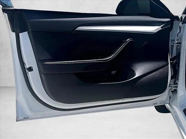 2021 Tesla Model 3 Standard Range Plus Rear-Wheel Drive