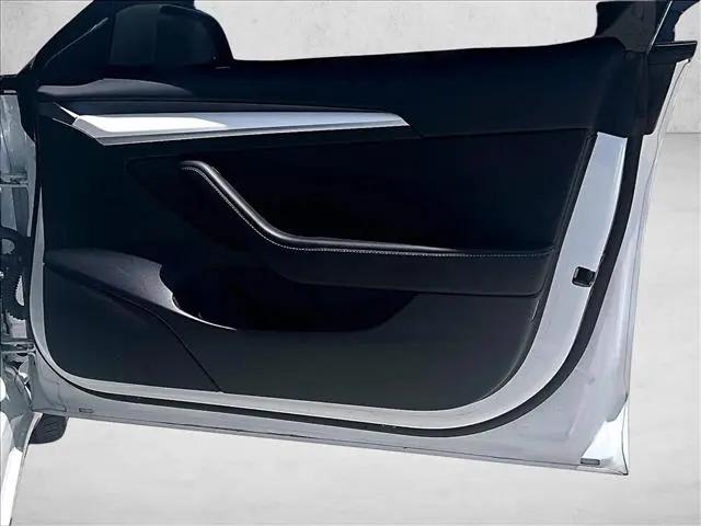 2021 Tesla Model 3 Standard Range Plus Rear-Wheel Drive