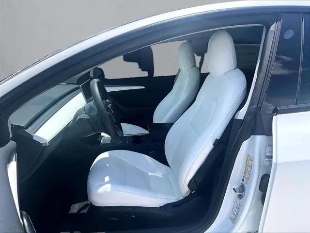 2021 Tesla Model 3 Standard Range Plus Rear-Wheel Drive