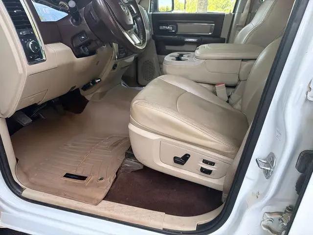 2017 Ram 1500 Laramie Crew Cab 4x4 64 Box