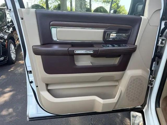 2017 Ram 1500 Laramie Crew Cab 4x4 64 Box