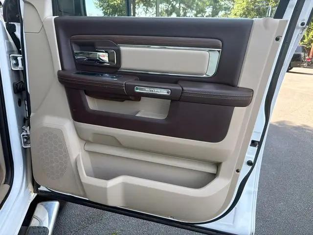 2017 Ram 1500 Laramie Crew Cab 4x4 64 Box